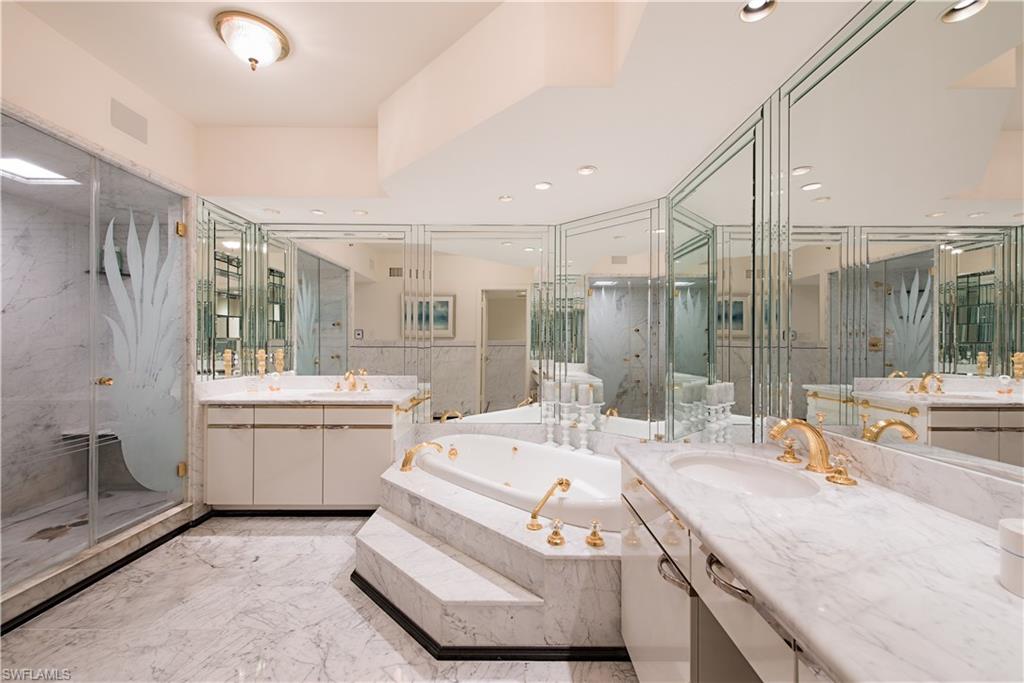 CONTESSA AT BAY COLONY - Residential