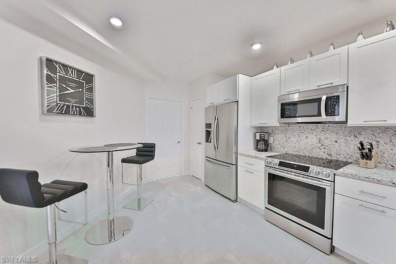 TURTLE BAY - Residential Lease