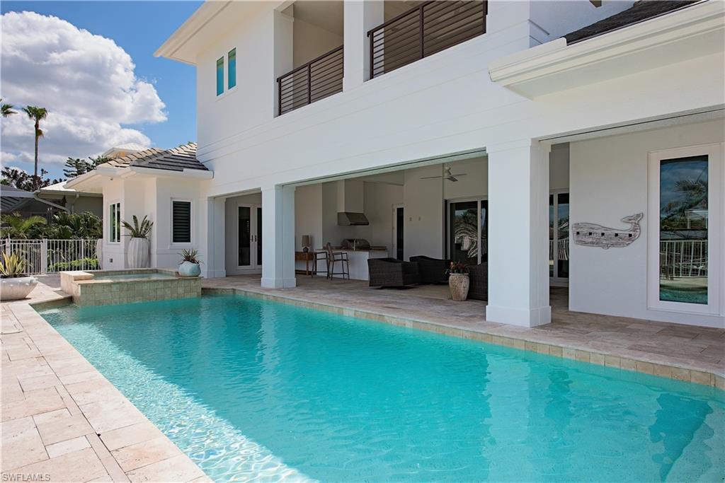 AQUALANE SHORES - Residential