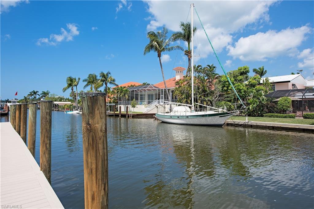 AQUALANE SHORES - Residential