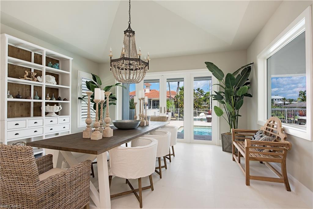 AQUALANE SHORES - Residential