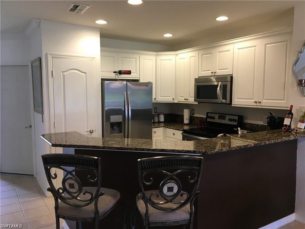 OLYMPIA POINTE - Residential