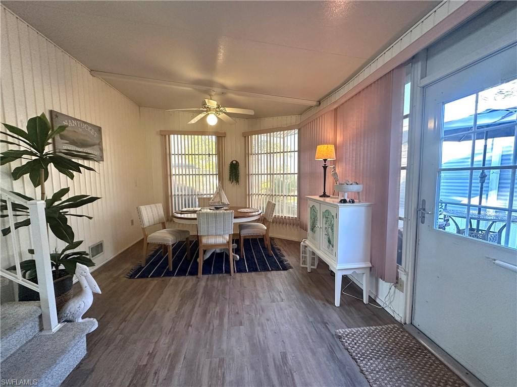 CORKSCREW WOODLANDS - Residential