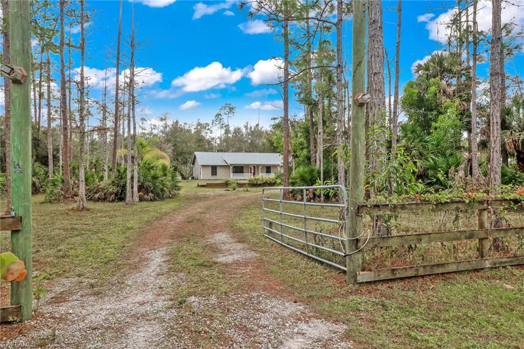 GOLDEN GATE ESTATES - Residential