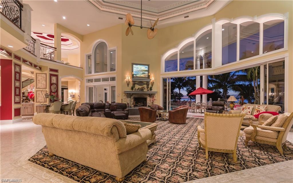 EDGEWATER - Residential