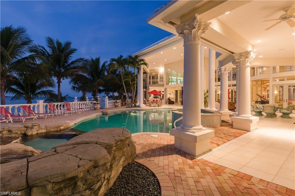 EDGEWATER - Residential