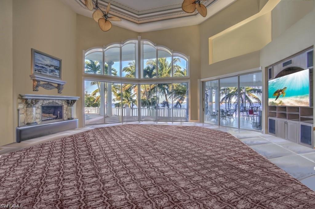 EDGEWATER - Residential