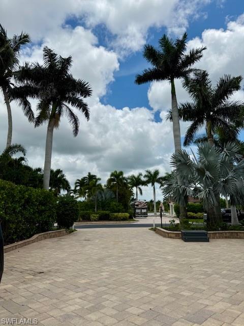 4826 Southern Breeze DR