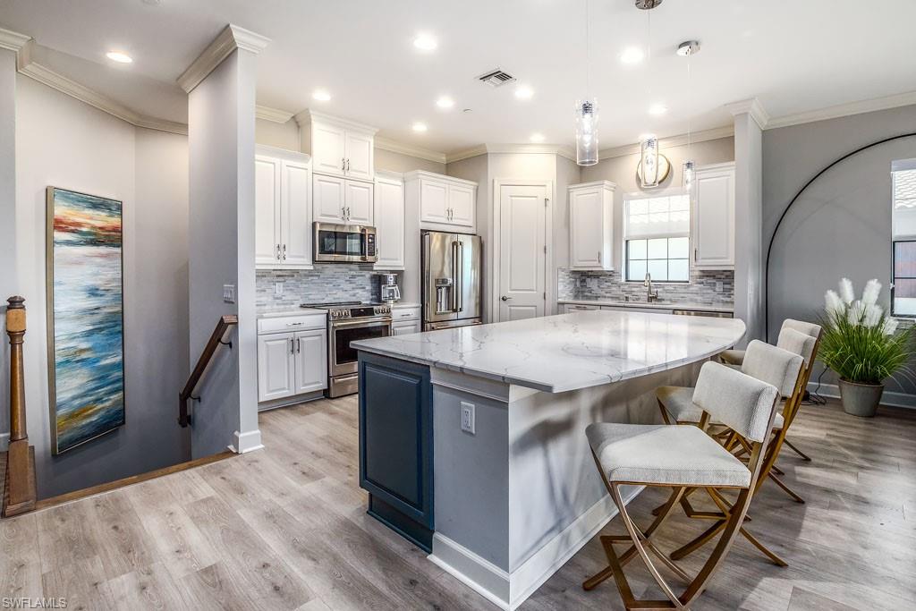 ESPLANADE - Residential