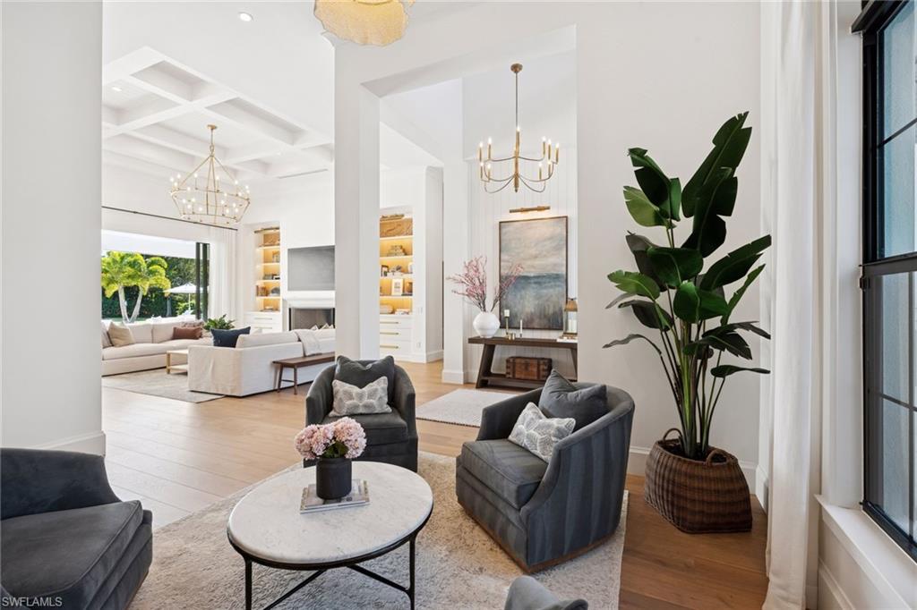 PINE RIDGE - Residential