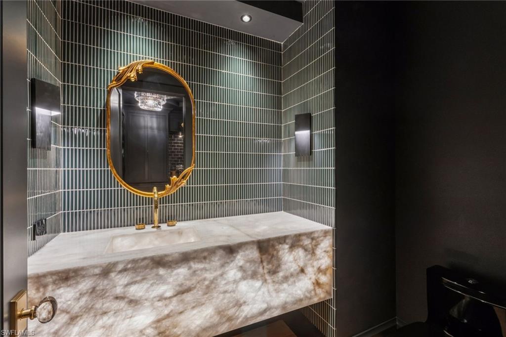 PINE RIDGE - Residential