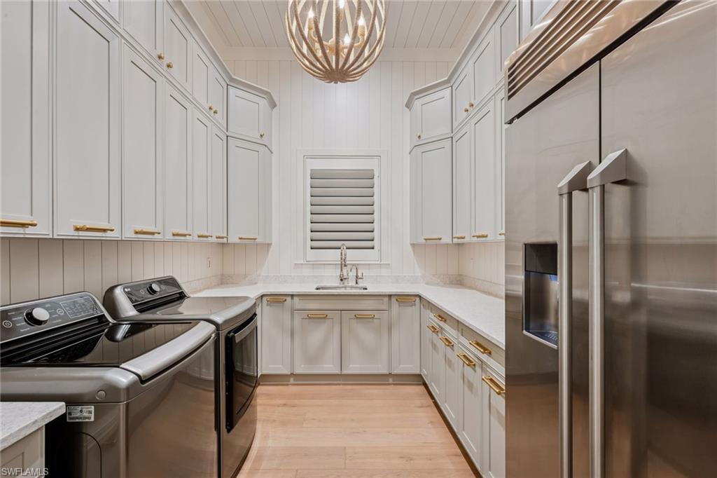 PINE RIDGE - Residential