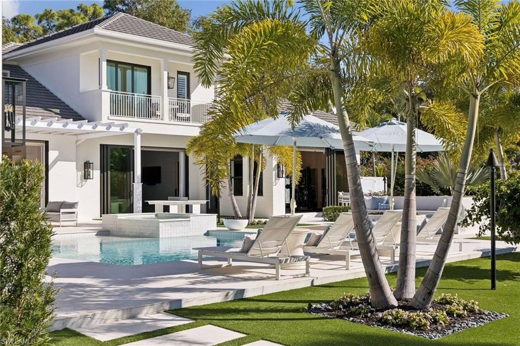 Photo of 186 North ST, NAPLES, FL 34108 (MLS # 226007010)