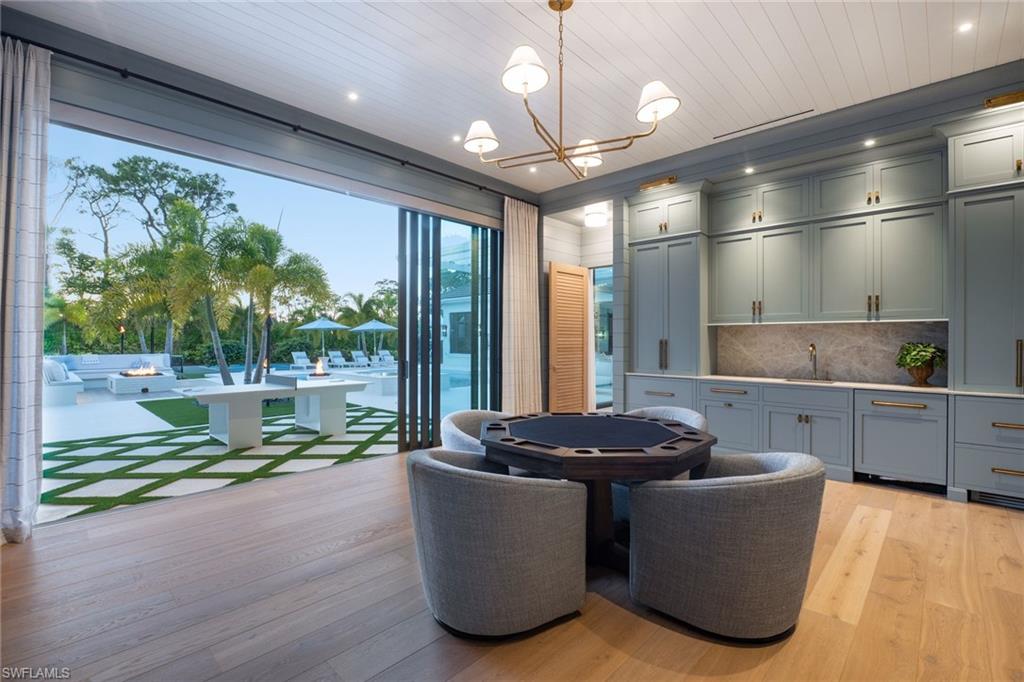 PINE RIDGE - Residential