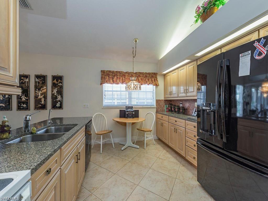 BERMUDA CAYS - Residential