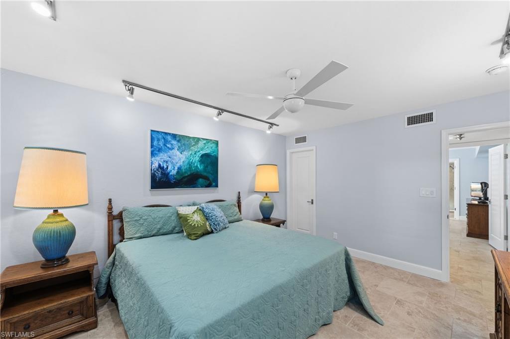 LAKEVIEW PINES - Residential