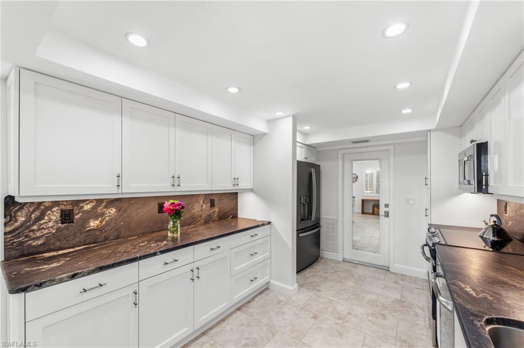 LAKEVIEW PINES - Residential