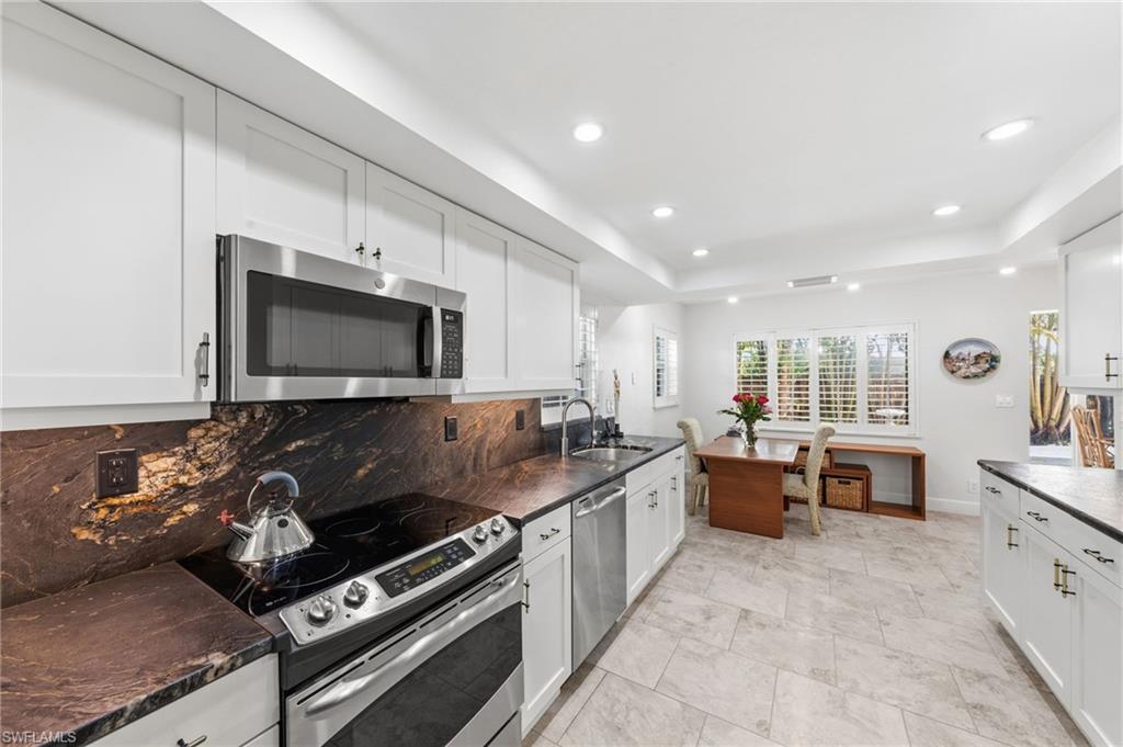 LAKEVIEW PINES - Residential