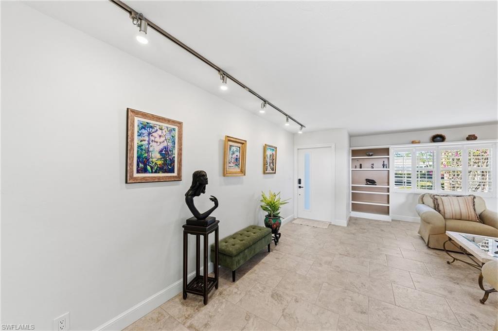 LAKEVIEW PINES - Residential