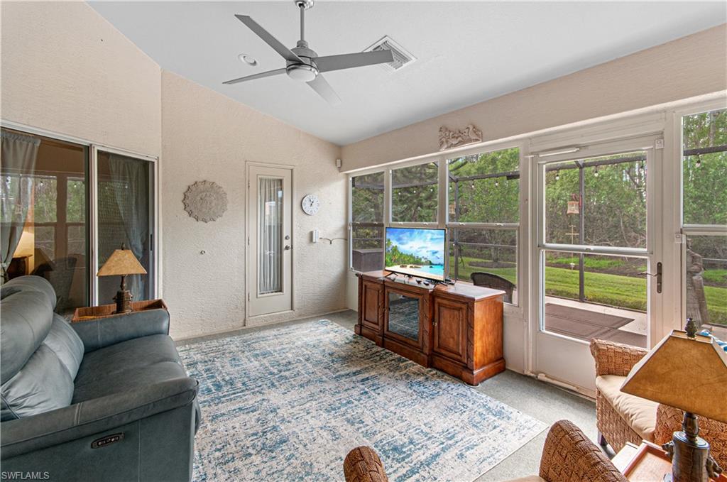 FOUNTAIN LAKES - Residential