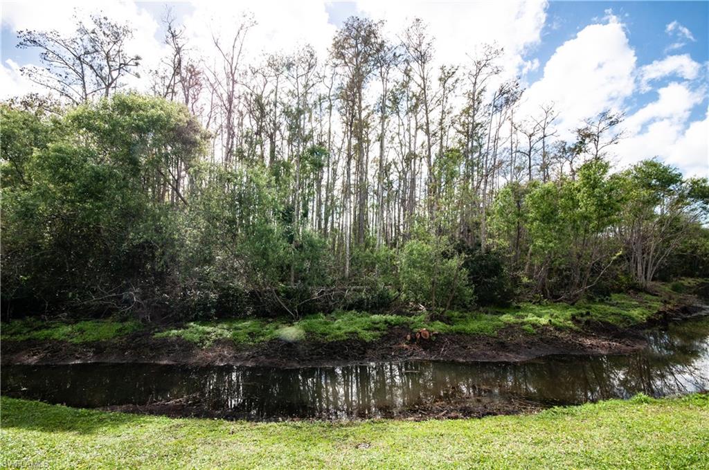 FOUNTAIN LAKES - Residential