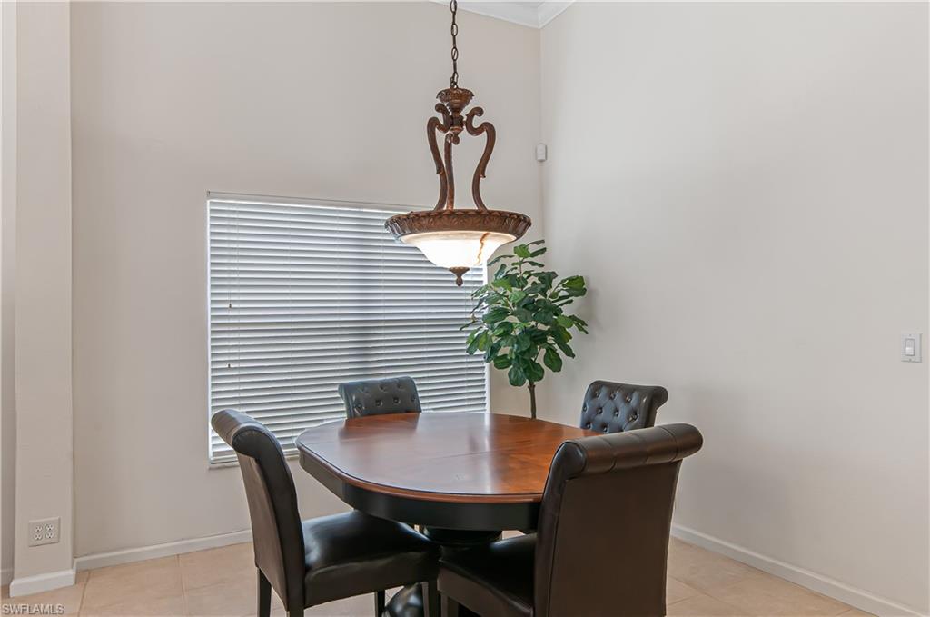 FOUNTAIN LAKES - Residential