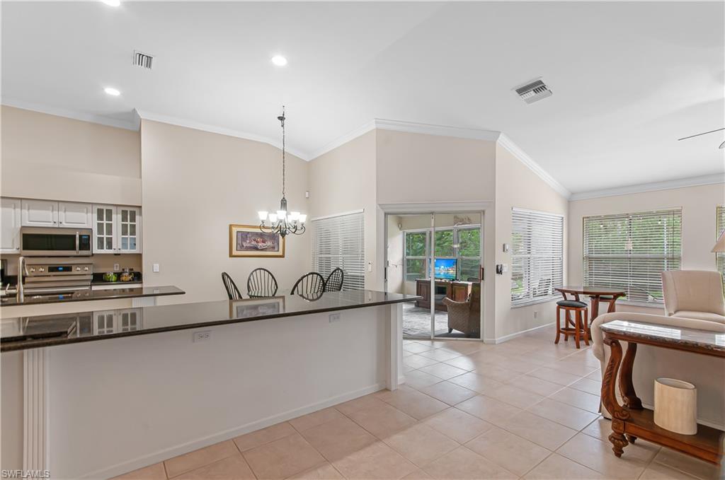 FOUNTAIN LAKES - Residential