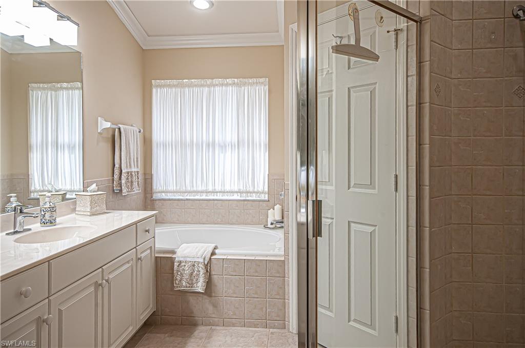 FOUNTAIN LAKES - Residential