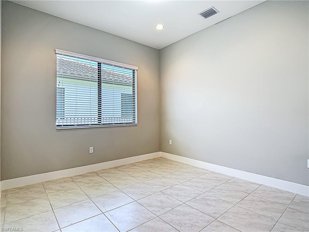 MAPLE RIDGE - Residential Lease