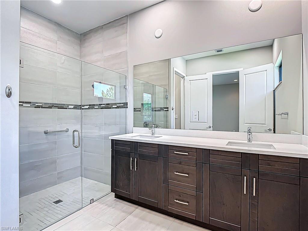 MAPLE RIDGE - Residential Lease