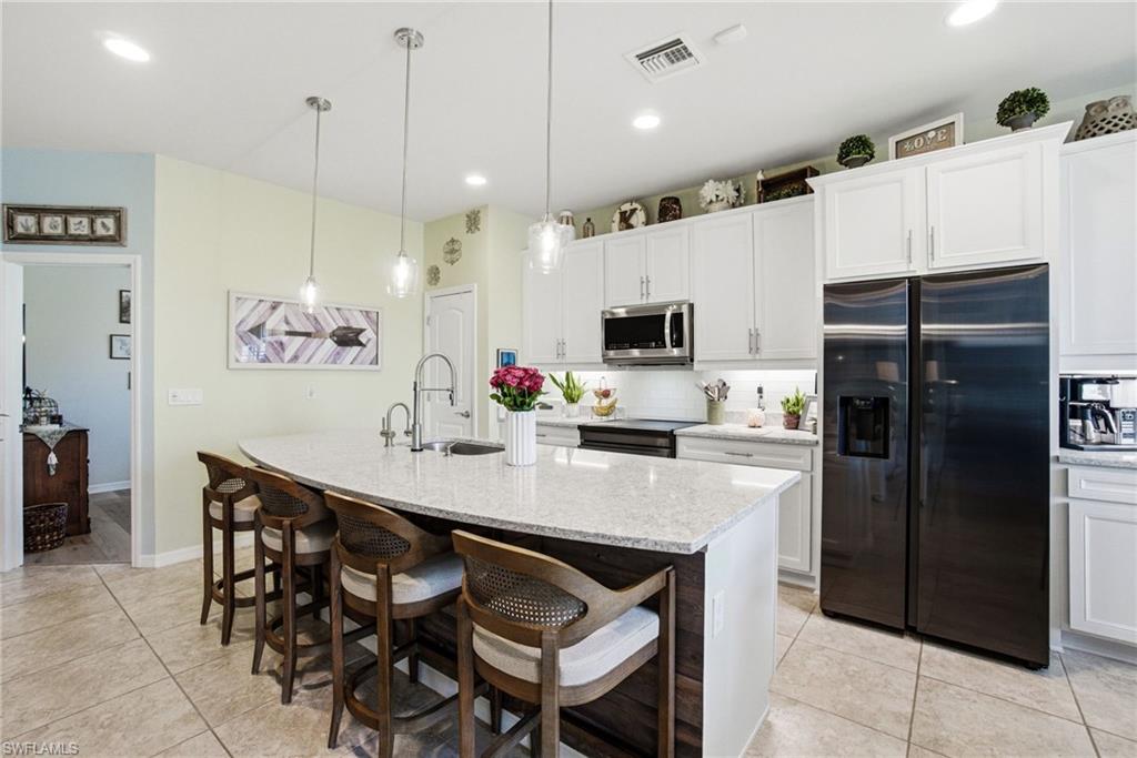 AVALON PARK - Residential