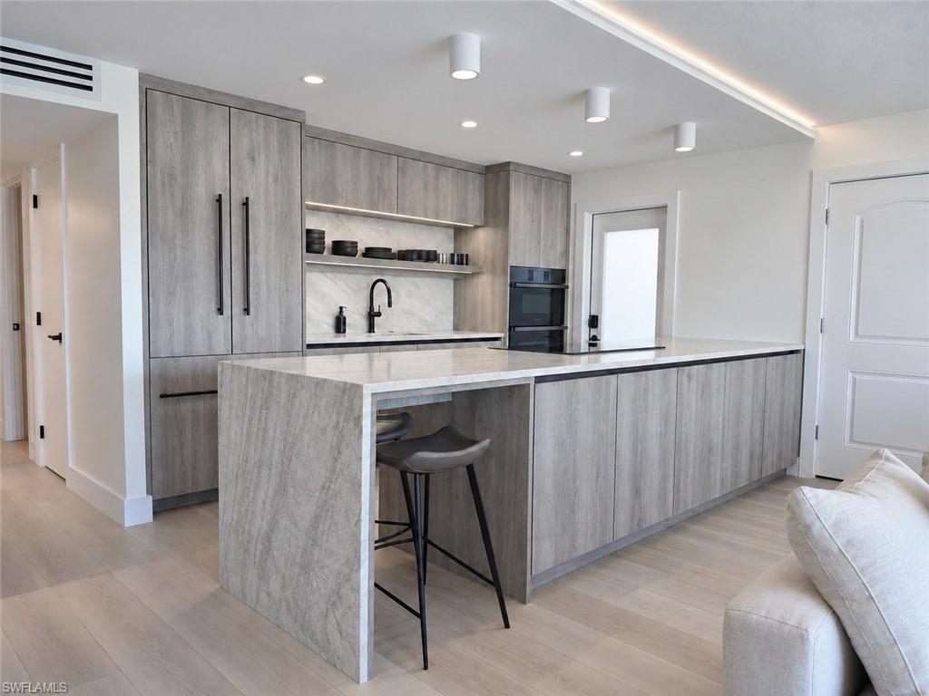 322 Harbour DR 104D