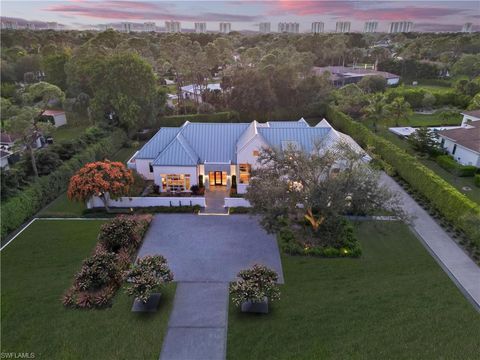 581 Myrtle RD NAPLES FL 34108