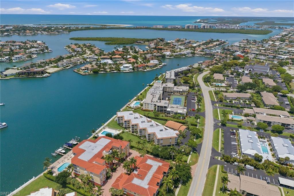 VILLA DEL MARE OF MARCO ISLAND - Residential