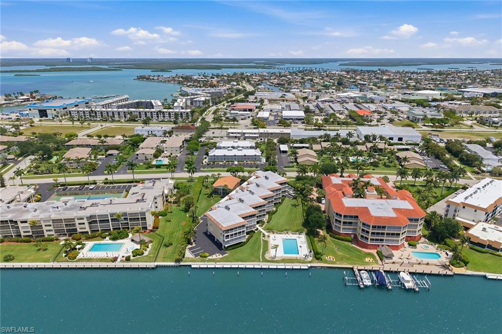 VILLA DEL MARE OF MARCO ISLAND - Residential