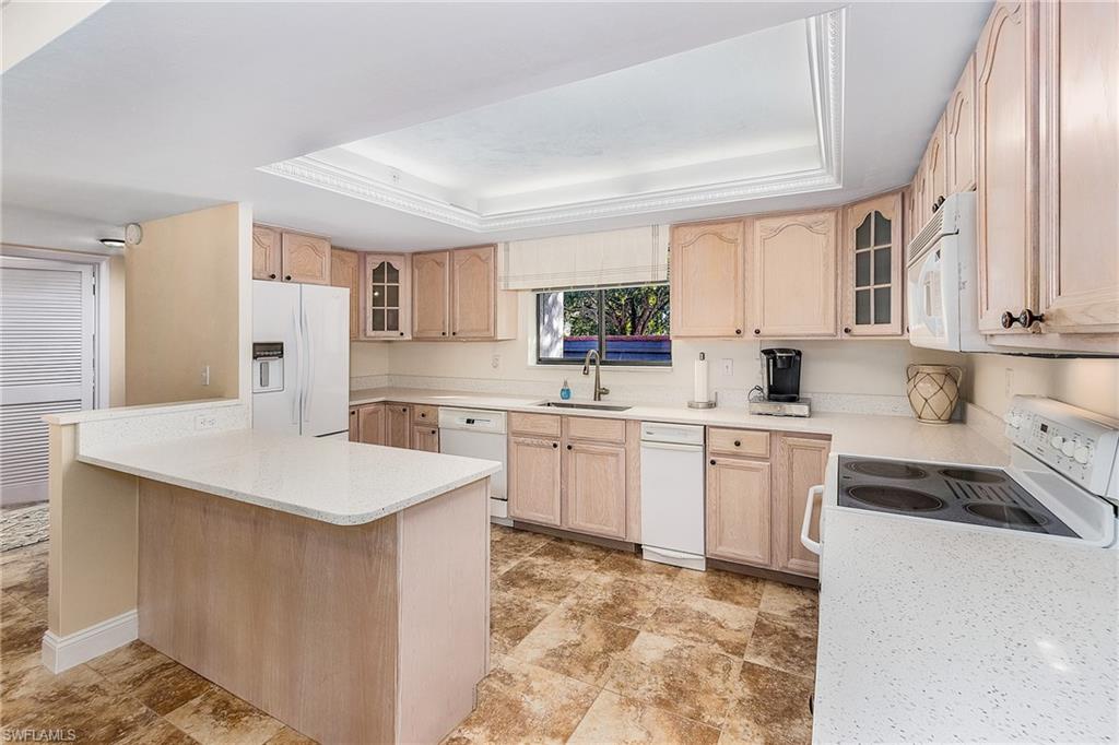 WINDJAMMER VILLAGE AT THE LAND - Residential