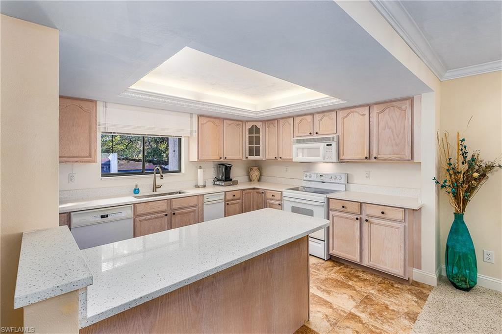 WINDJAMMER VILLAGE AT THE LAND - Residential