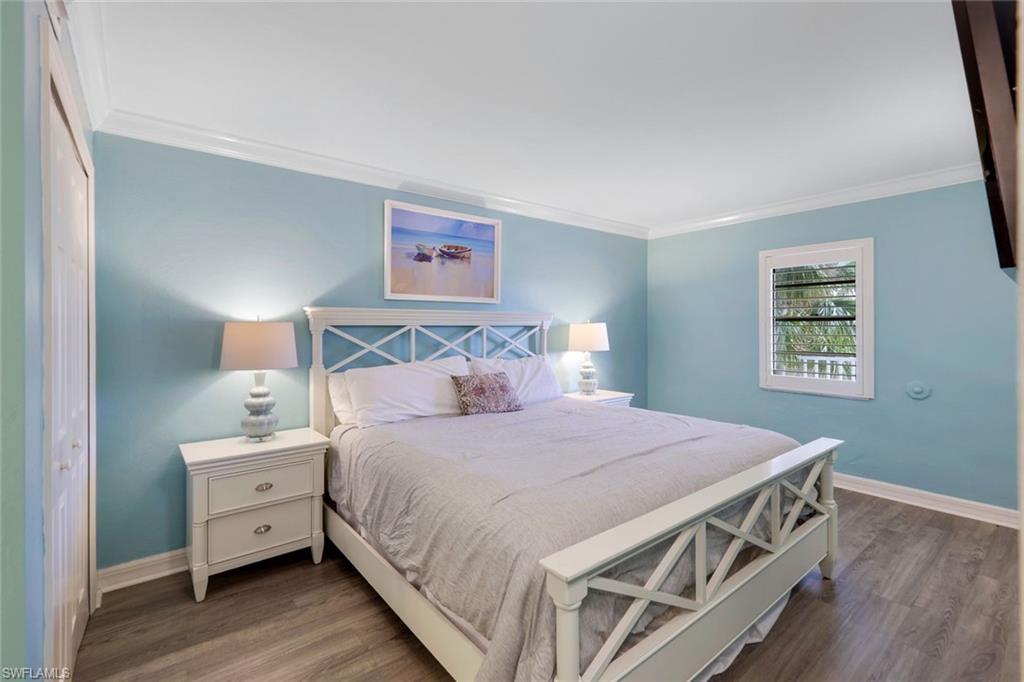 BAYSIDE VILLAS - Residential