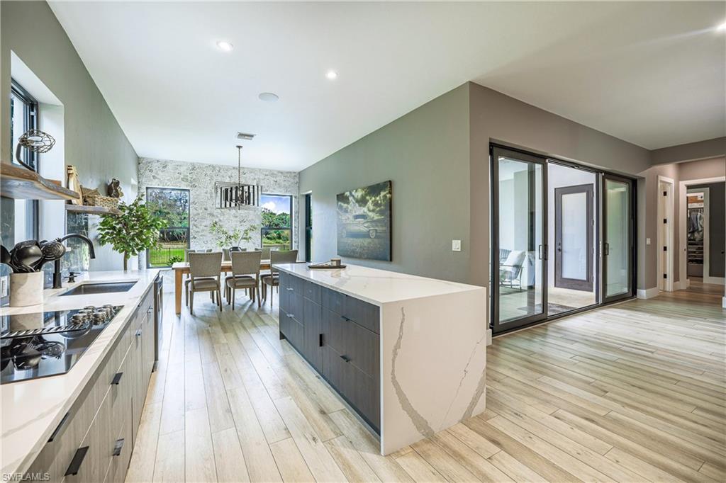 GOLDEN GATE ESTATES - Residential