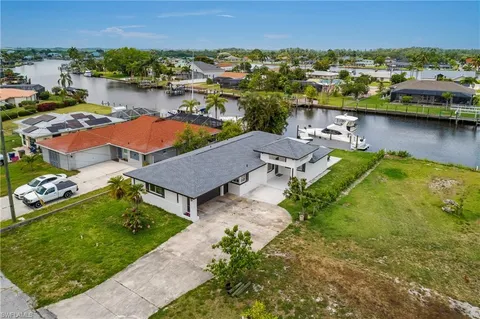 2106 E Tobago Cir, Fort Myers, FL 33905 - MLS#: 224042357