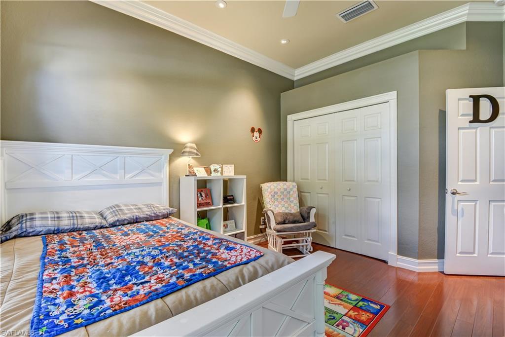 STONEYBROOK - Residential