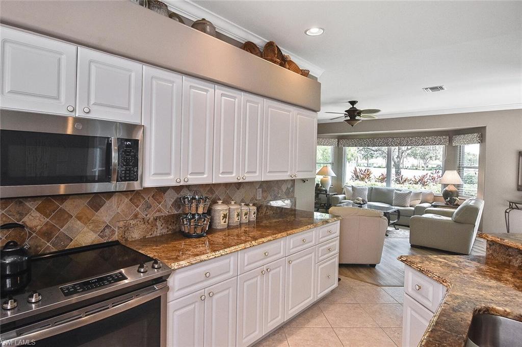 HERITAGE PALMS ESTATES - Residential