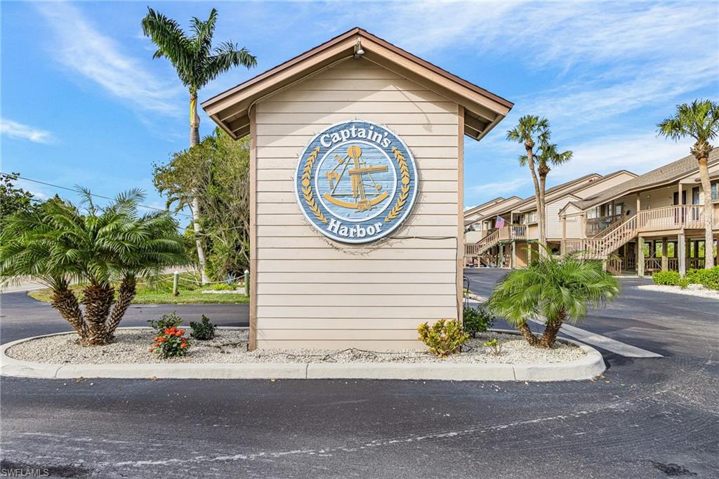 CAPTAINS HARBOR CONDO - Residential