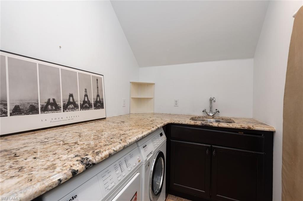 PARK SHORE - Residential