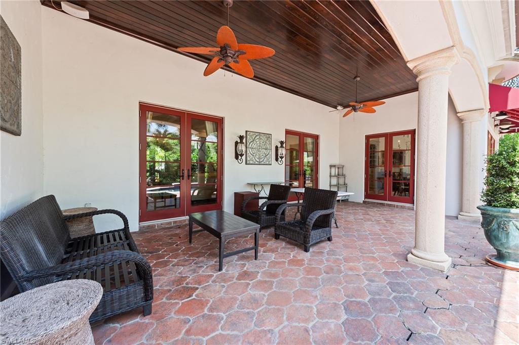 PARK SHORE - Residential