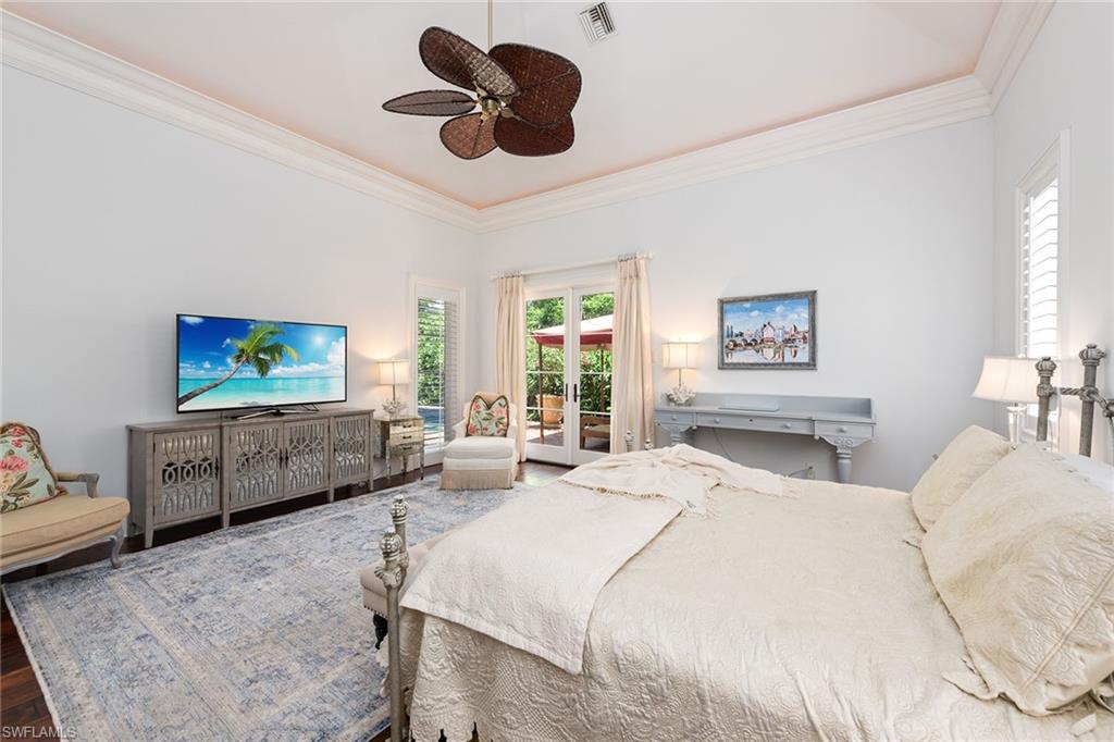 PARK SHORE - Residential