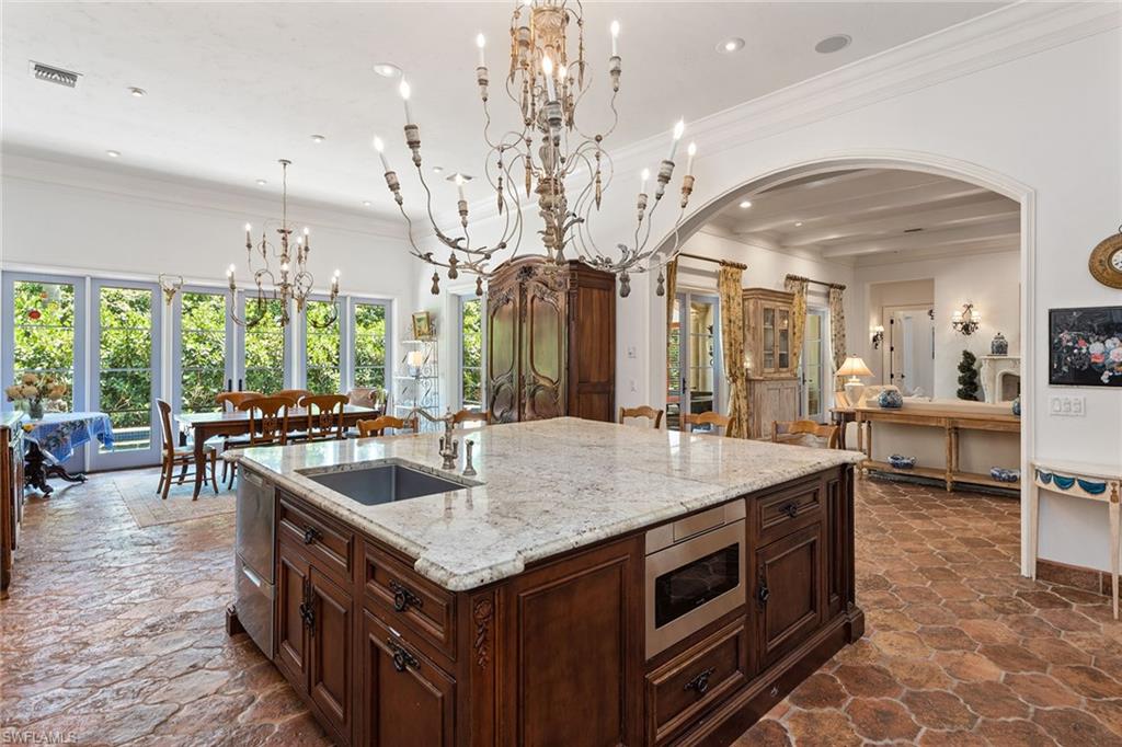 PARK SHORE - Residential