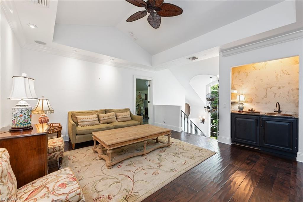 PARK SHORE - Residential