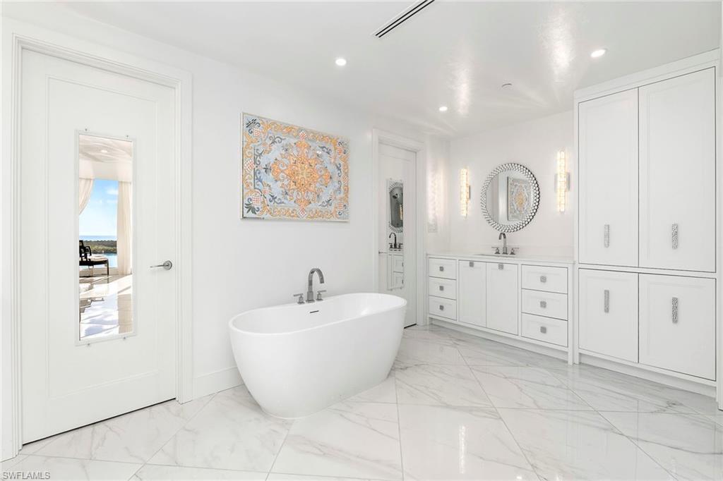 KALEA BAY TOWER 400 - Residential