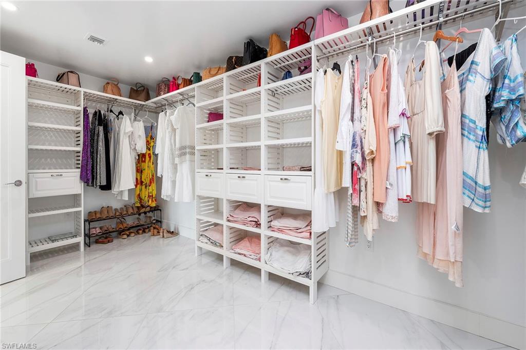 KALEA BAY TOWER 400 - Residential